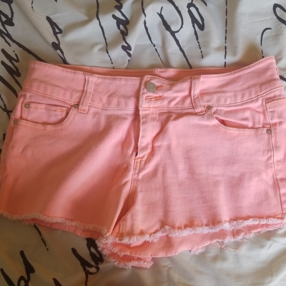 Refugee Shorts Pink Wash